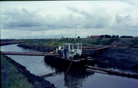 Aanleg van het afwateringskanaal bij Wagenborgen